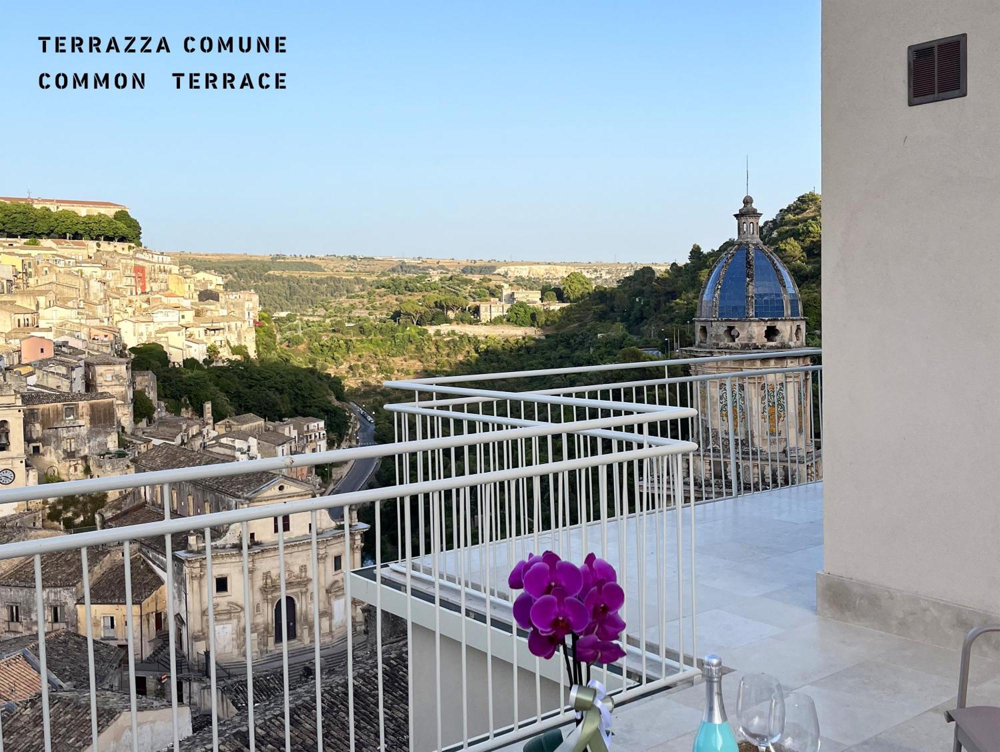 La Casa Di Irene - Suites Con Vista Рагуза Екстер'єр фото
